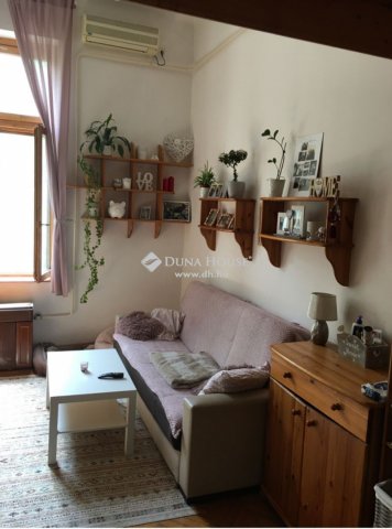 Kiadó téglalakás, albérlet, Budapesten, VI. kerületben