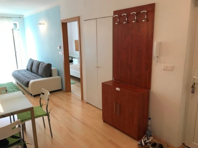 Kiadó téglalakás, albérlet, Pécsett 280 E Ft / hó, 3 szobás