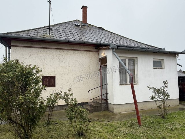 Eladó családi ház, Püspökladányban 36.99 M Ft, 3+1 szobás