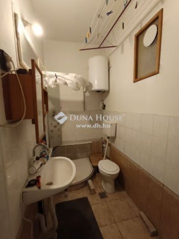 Eladó családi ház, Budapesten, XVI. kerületben 80 M Ft, 2 szobás