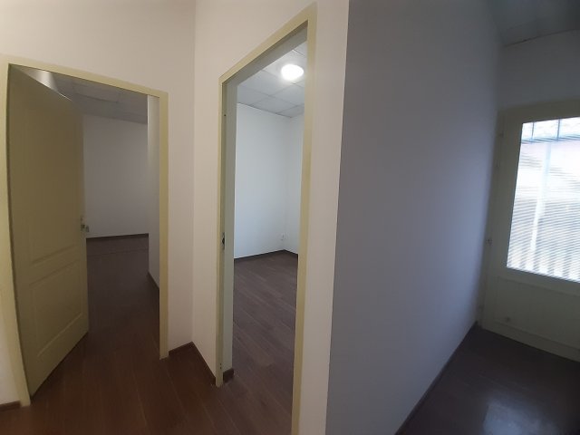 Kiadó téglalakás, albérlet, Tatán 200 E Ft / hó, 4 szobás