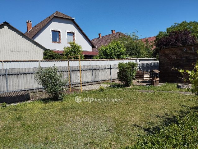 Eladó családi ház, Jászberényben 65 M Ft, 3+1 szobás