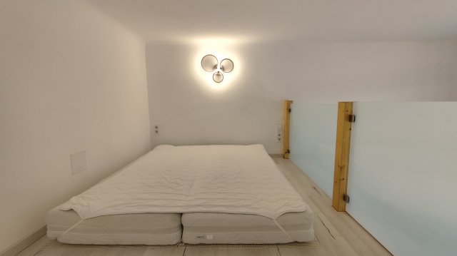 Kiadó téglalakás, albérlet, Budapesten, VI. kerületben