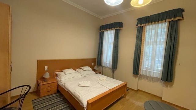 Eladó hotel, Győrött 159 M Ft, 6 szobás / költözzbe.hu