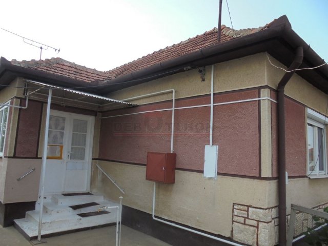 Eladó családi ház, Hosszúpályin 17.5 M Ft, 1 szobás