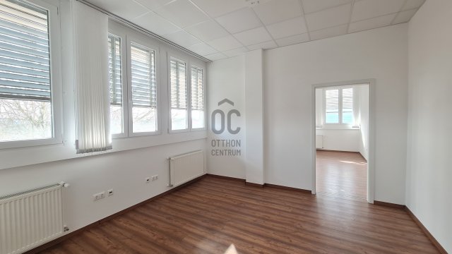 Kiadó ipari ingatlan, Pakson 4450 E Ft / hó / költözzbe.hu