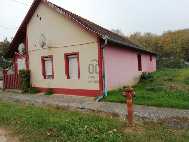 Eladó családi ház, Velényen 29.9 M Ft, 3 szobás