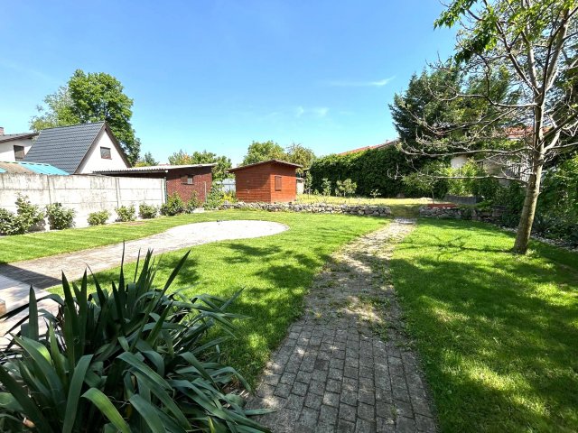 Eladó családi ház, Szigetszentmiklóson 159.99 M Ft, 4+1 szobás