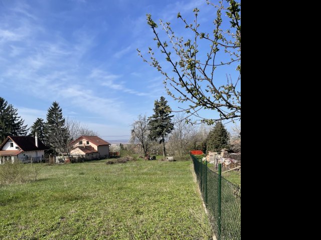 Eladó telek, Pátyon 42 M Ft / költözzbe.hu