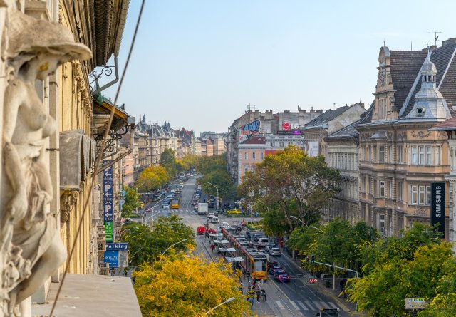 Eladó téglalakás, Budapesten, VI. kerületben 189.9 M Ft