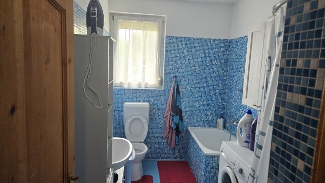 Eladó családi ház, Székesfehérvárott 75 M Ft, 5 szobás