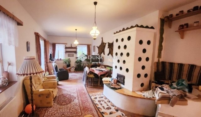 Eladó családi ház, Budajenőn 229 M Ft, 6 szobás