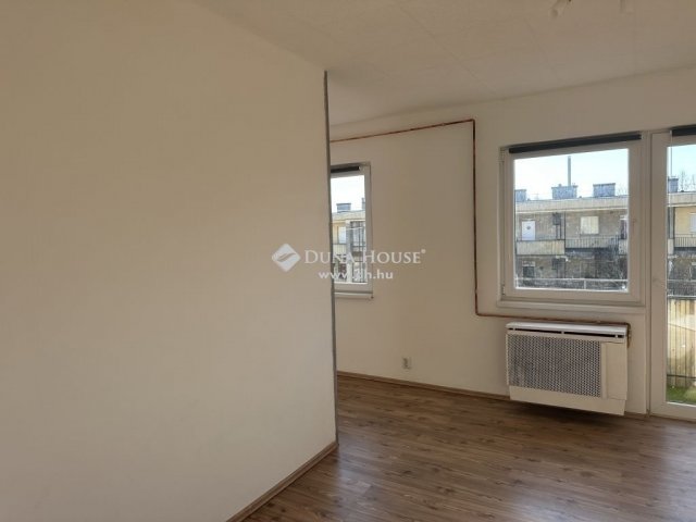 Eladó téglalakás, Kecskeméten 28.5 M Ft, 1 szobás