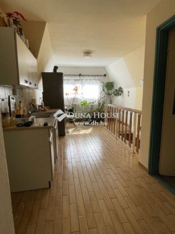 Eladó családi ház, Heréden 63 M Ft, 6 szobás