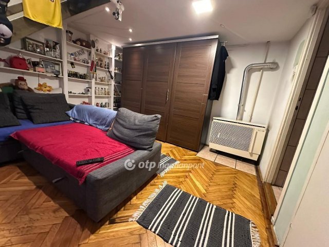 Eladó téglalakás, Budapesten, IX. kerületben 42.9 M Ft, 1 szobás