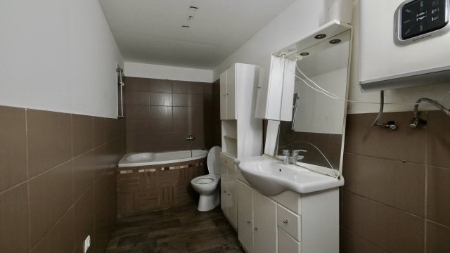Eladó családi ház, Debrecenben 26.5 M Ft, 1+2 szobás