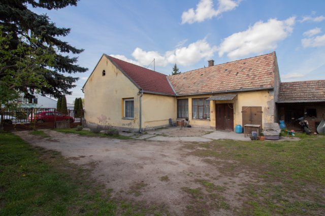 Eladó családi ház, Ászáron 27.9 M Ft, 3 szobás