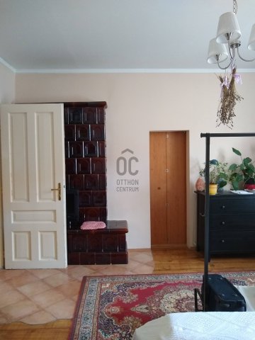 Eladó családi ház, Vácon 105 M Ft, 3 szobás