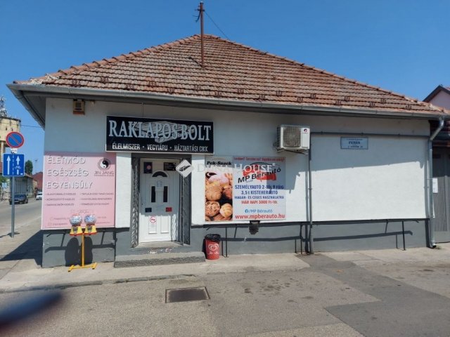 Kiadó üzlethelyiség, Kecskeméten 240 E Ft / hó