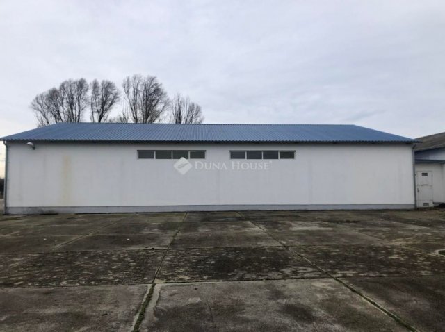 Eladó ipari ingatlan, Lakitelken 140 M Ft / költözzbe.hu