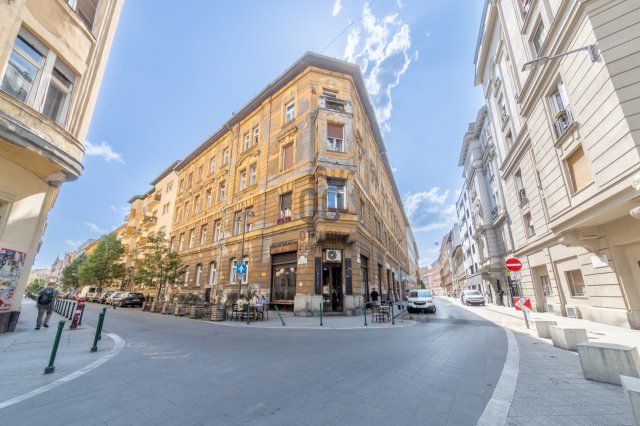 Eladó téglalakás, Budapesten, VIII. kerületben 149.5 M Ft