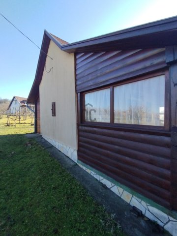 Eladó családi ház, Kőröshegyen 28.9 M Ft, 2 szobás