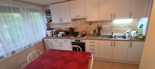 Eladó téglalakás, Nyíregyházán 43 M Ft, 2+1 szobás