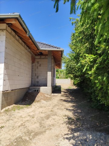 Eladó családi ház, Erdőkertesen 78.5 M Ft, 3+1 szobás