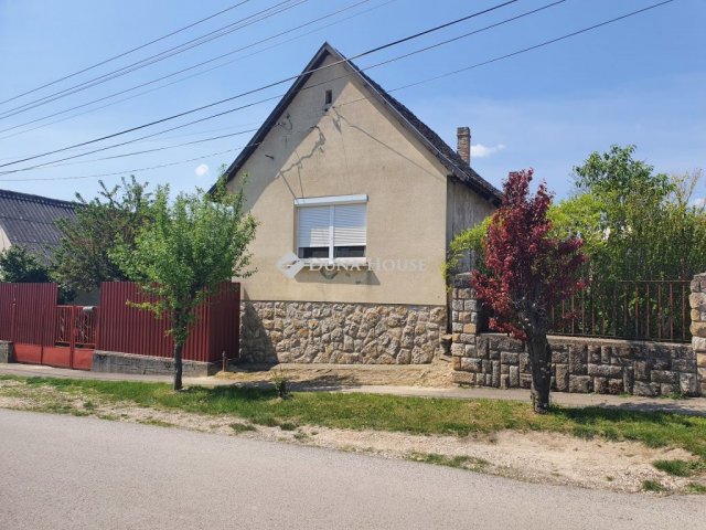 Eladó családi ház, Lánycsókon 19.9 M Ft, 3 szobás