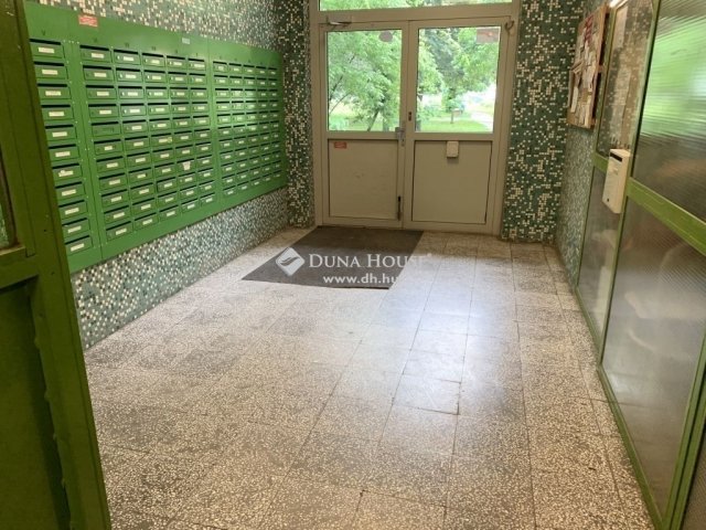 Eladó panellakás, Budapesten, III. kerületben 58 M Ft, 2 szobás