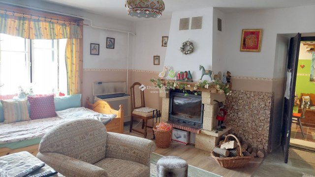 Eladó családi ház, Tarcalon 35 M Ft, 5 szobás