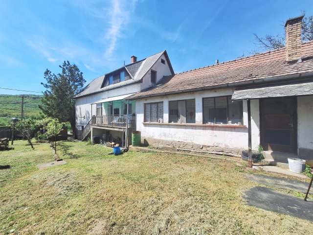 Eladó családi ház, Márianosztrán 39 M Ft, 4 szobás