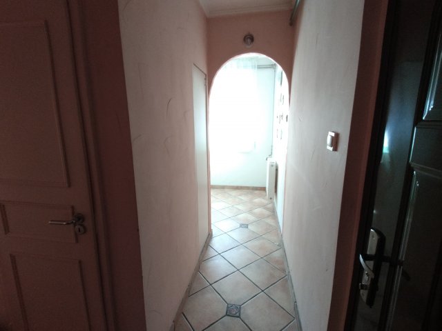 Eladó panellakás, Győrött 34.9 M Ft, 2 szobás