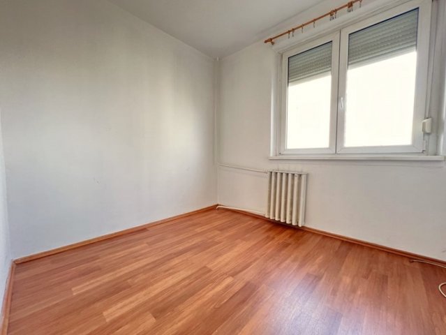 Eladó panellakás, Budapesten, III. kerületben 57.7 M Ft
