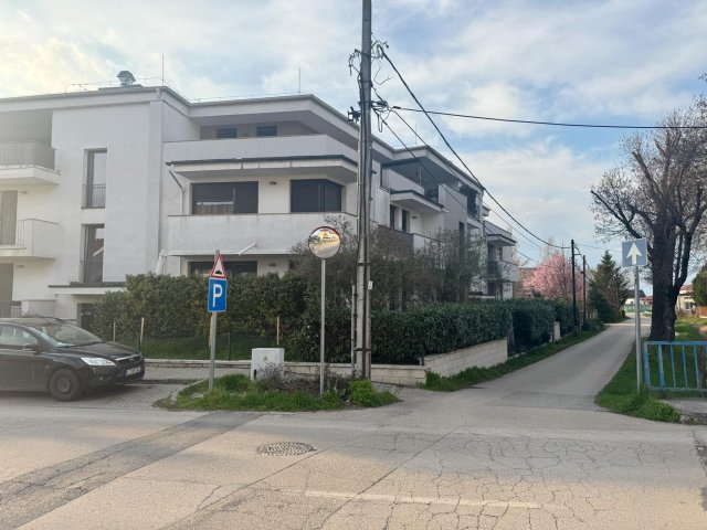 Kiadó téglalakás, albérlet, Székesfehérvárott 375 E Ft / hó