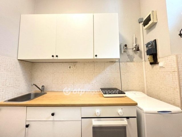 Eladó téglalakás, Budapesten, IX. kerületben 44.2 M Ft, 1 szobás