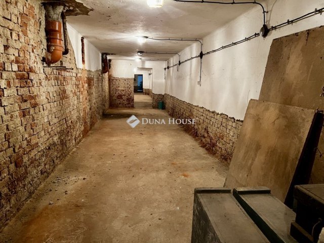 Eladó ipari ingatlan, Szombathelyen 5.5 M Ft / költözzbe.hu