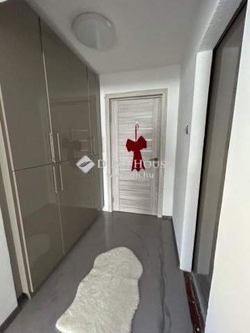 Eladó családi ház, Dabason 69.9 M Ft, 3 szobás