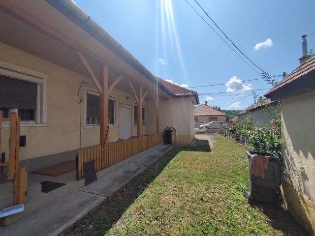 Eladó családi ház, Felsődobszán 13 M Ft, 4 szobás