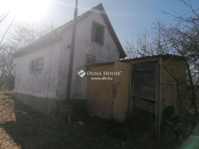 Eladó telek, Hatvanban 5.5 M Ft / költözzbe.hu