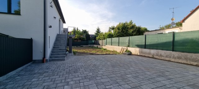 Eladó téglalakás, Budakeszin 138.8 M Ft, 4 szobás
