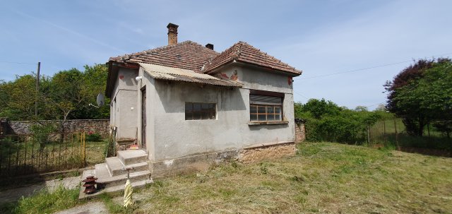 Eladó családi ház, Csabrendeken 4.9 M Ft, 2 szobás