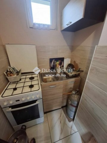 Eladó családi ház, Sülysápon 24.5 M Ft, 3 szobás