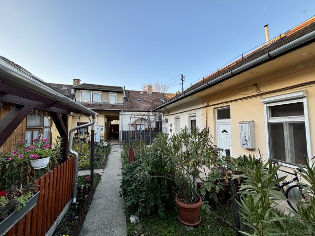 Eladó téglalakás, Budapesten, XV. kerületben 45.9 M Ft, 2 szobás