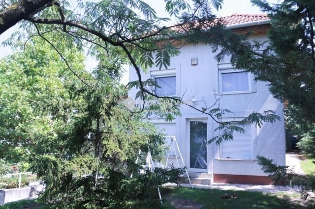 Eladó családi ház, Dunaharasztin 101 M Ft, 3 szobás