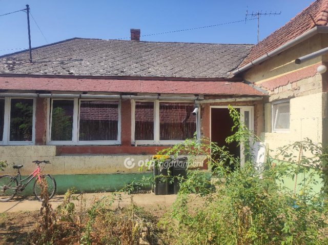 Eladó családi ház, Fegyverneken 13.99 M Ft, 3 szobás
