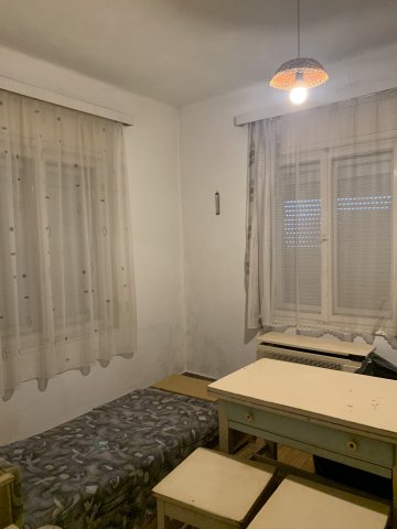 Eladó családi ház, Besenyőtelken 12.5 M Ft, 2 szobás