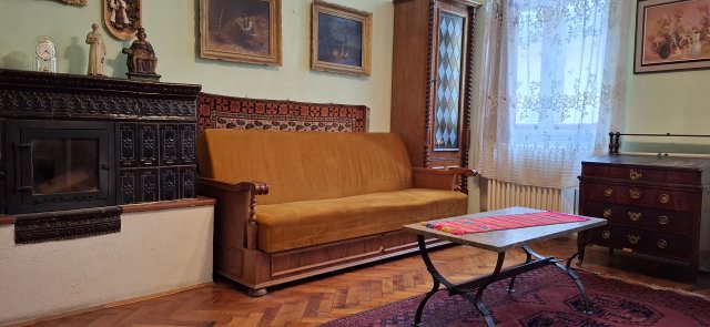Eladó családi ház, Pécsett 75 M Ft, 3 szobás