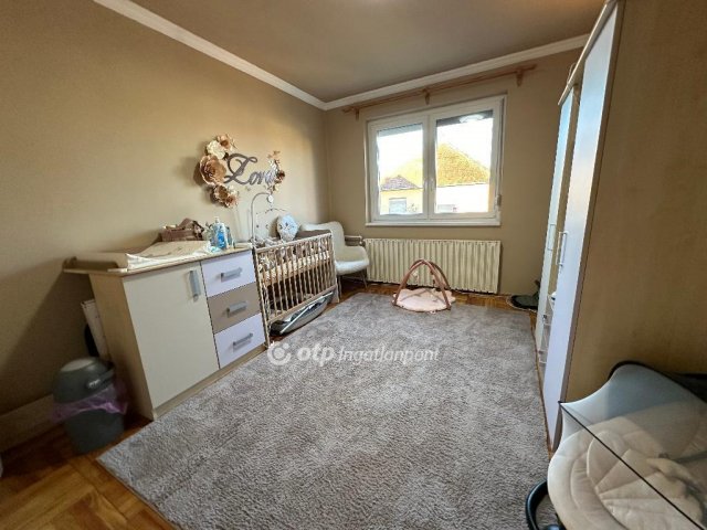 Eladó családi ház, Tiszabercelen 25 M Ft, 3 szobás