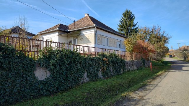Eladó családi ház, Varsányon 13 M Ft, 3 szobás
